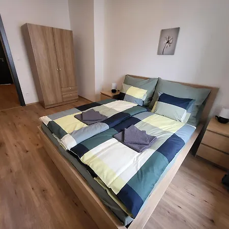 Apartment Center - Moderna Rimske Namesti Ii