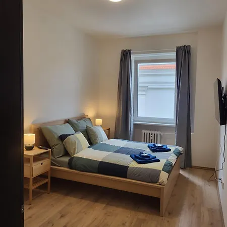 Apartment Center - Moderna Rimske Namesti Ii